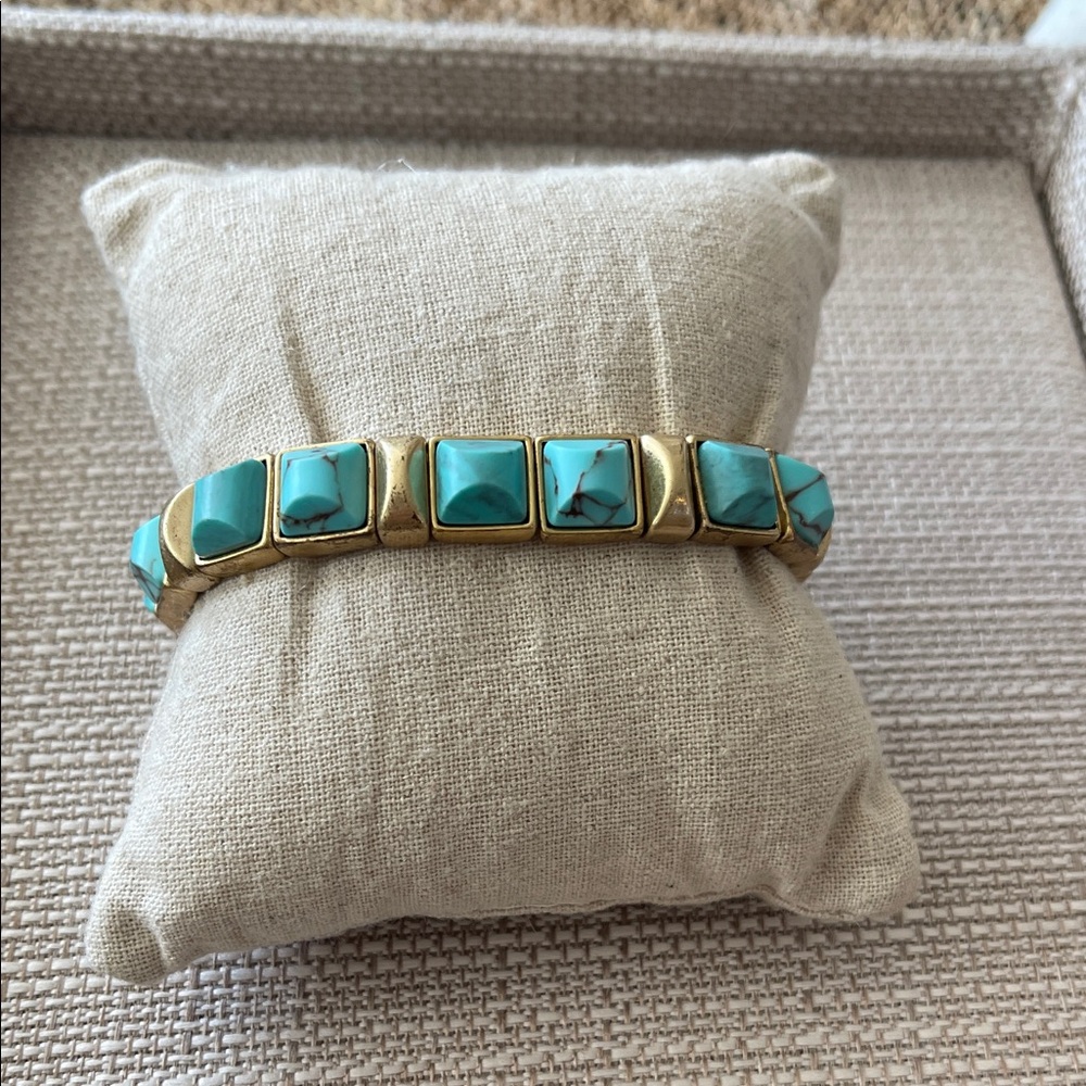 Stella & Dot Sawyer Stone stretch bracelet/ turquoise stones vintage gold plate - Picture 2 of 5